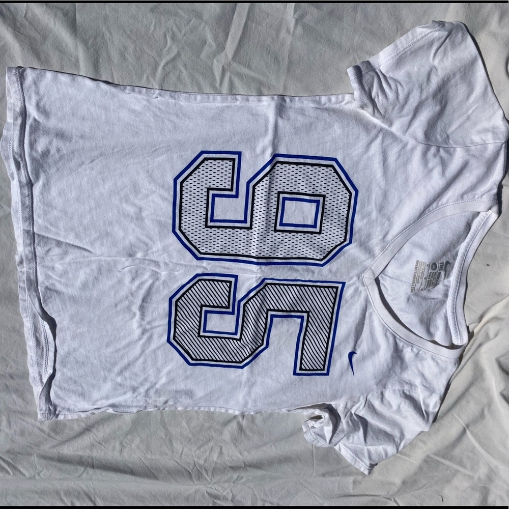 nike t-shirt